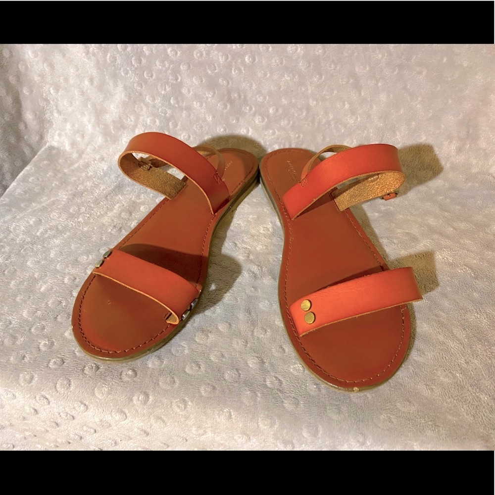 -SOLD- American Eagle Cognac Sandal , Size 9
